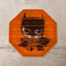 Jucarie senzoriala SIKS® cu bule de silicon, antistres, forma octagonala, model Batman, portocaliu