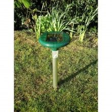 Set 2 Aparate Cu Incarcare Solara Anti Daunatori EDAR, Solid, Pentru Cartite, Gradina, Cu Tarus, Verde