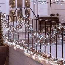 Instalatie LED Liniara SIKS , cu 300 de LED -uri , 20 m lungime, fir verde inchis, Alb Rece Instalatie LED Liniara SIKS , cu 300 de LED -uri , 20 m lungime, fir verde inchis, Alb Rece