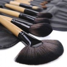 Set cu 24 pensule EDAR pentru make-up cu husa inclusa, bej/ negru Set cu 24 pensule EDAR pentru make-up cu husa inclusa, bej/ negru