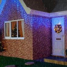 Instalatie Craciun Turturi SIKS, Ghirlanda curgatoare, 10 m, 250 Led-uri, 8 jocuri de lumini, Franjuri, Exterior/Interior, Fi... Instalatie Craciun Turturi SIKS, Ghirlanda curgatoare, 10 m, 250 Led-uri, 8 jocuri de lumini, Franjuri, Exterior/Interior, Fi...