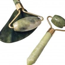Set 2 x Rola de Masaj Facial SIKS tip Gua Sha, Piatra de Jad, Pentru Fata si Corp, Anti-Rid, Verde Set 2 x Rola de Masaj Facial SIKS tip Gua Sha, Piatra de Jad, Pentru Fata si Corp, Anti-Rid, Verde