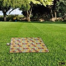 Patura Impermeabila SIKS, pentru Plaja si Camping, 150x145 cm, Model Verde cu Floricele