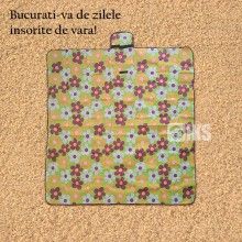 Patura Impermeabila SIKS, pentru Plaja si Camping, 150x145 cm, Model Verde cu Floricele Patura Impermeabila SIKS, pentru Plaja si Camping, 150x145 cm, Model Verde cu Floricele