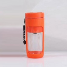 Blender Portabil SIKS Cu Incarcare USB, 6 Lame, Capacitate 450 ml, Portocaliu Blender Portabil SIKS Cu Incarcare USB, 6 Lame, Capacitate 450 ml, Portocaliu