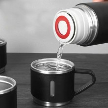 Set Sticla Termos SIKS cu interior din Inox Cu 2 Cani Extra, Cu Perete Dublu, Inchidere Ermetica, Rezistent la Rugina si la S... Set Sticla Termos SIKS cu interior din Inox Cu 2 Cani Extra, Cu Perete Dublu, Inchidere Ermetica, Rezistent la Rugina si la S...