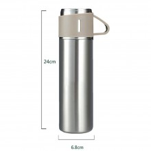 Set Sticla Termos SIKS cu interior din Inox Cu 2 Cani Extra, Cu Perete Dublu, Inchidere Ermetica, Rezistent la Rugina si la S... Set Sticla Termos SIKS cu interior din Inox Cu 2 Cani Extra, Cu Perete Dublu, Inchidere Ermetica, Rezistent la Rugina si la S...