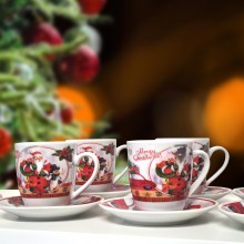 Set Cadou SIKS 6 Cesti si 6 Farfurioare, Model Craciun Merry Christmas, Ceramica, Alb-Rosu Set Cadou SIKS 6 Cesti si 6 Farfurioare, Model Craciun Merry Christmas, Ceramica, Alb-Rosu