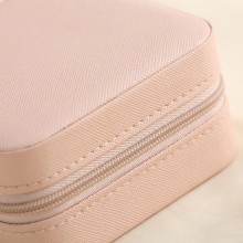 Cutie Organizare Bijuterii SIKS Portabila Pentru Femei, Compartimentata, Din Piele Ecologica, Pentru Inele, Cercei, Bratari, ... Cutie Organizare Bijuterii SIKS Portabila Pentru Femei, Compartimentata, Din Piele Ecologica, Pentru Inele, Cercei, Bratari, ...
