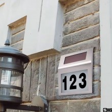 Numar De Casa Sau Poarta Cu Incarcare Solara SIKS M2 Cu Iluminare Automata, Inox, Baterie Reincarcabila, Pornire Oprire Autom...