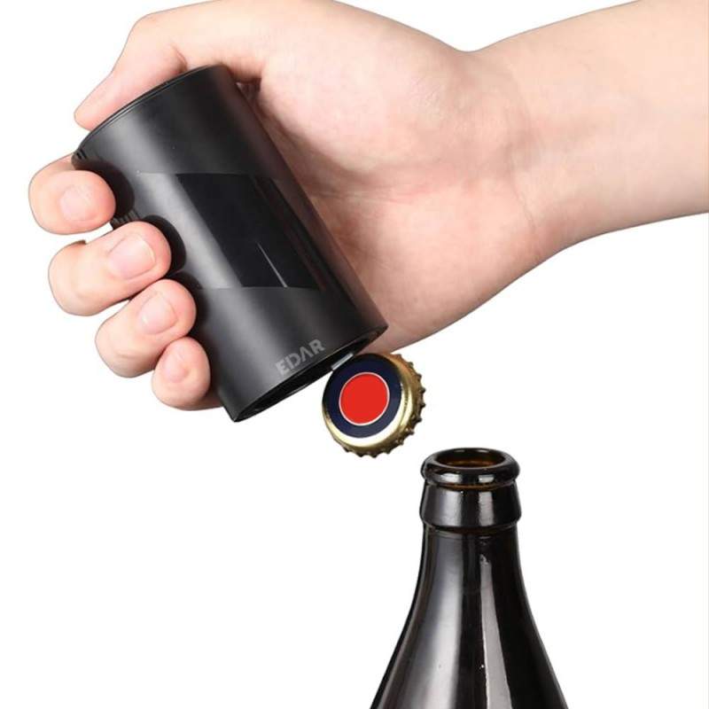 Desfacator Sticle De Bere Si Suc EDAR, Capace Metalice, Automat, Magnet Incorporat, 82 x 48 mm, Negru Desfacator Sticle De Bere Si Suc EDAR, Capace Metalice, Automat, Magnet Incorporat, 82 x 48 mm, Negru