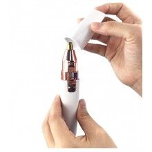 Trimmer facial 2 in 1 SIKS® cu incarcare prin USB, usor de utilizat, alb