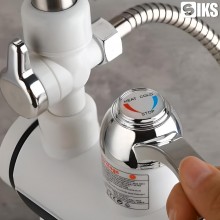 Robinet electric SIKS® cu furtun si para de dus pentru incalzit apa, afisaj LCD al temperaturii, montare pe perete Robinet electric SIKS® cu furtun si para de dus pentru incalzit apa, afisaj LCD al temperaturii, montare pe perete
