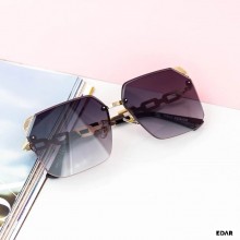 Ochelari De Soare EDAR Polarizati M22 cu Lentile Gradient Negru-Maro, Potriviti Pentru Condus, Protectie UV, Cadou Toc Protectie