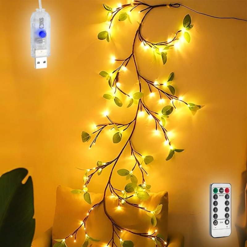 Ghirlanda Luminoasa Decorativa SIKS Tip Creanga Cu Fruze Verzi Si Lumina Led Alb Cald, 72 Led-uri, Dimensiune 1.6 Metri, Cu R...