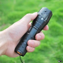 Lanterna Subacvatica LED SIKS, Rezistenta la Apa, Lumina Puternica, 5 Moduri de Lumina, Potrivita pentru Camping, Pescuit, Ac...