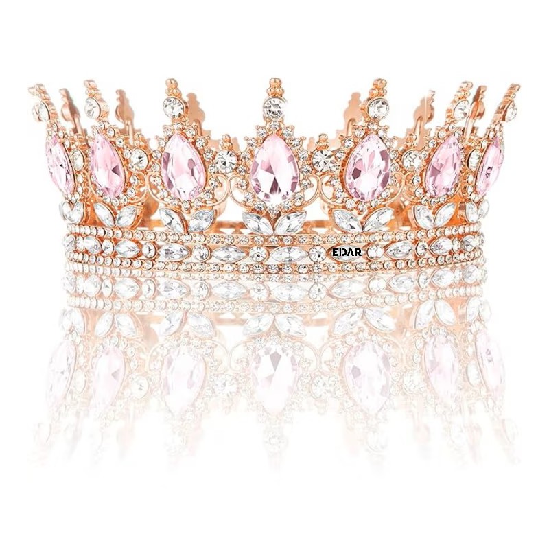 Coroana Decorativa pentru Tort EDAR Topper Premium, Diadema Rotunda Aurie cu Cristale Roz, Diametru 15.5 cm, Decor Elegant pe... Coroana Decorativa pentru Tort EDAR Topper Premium, Diadema Rotunda Aurie cu Cristale Roz, Diametru 15.5 cm, Decor Elegant pe...